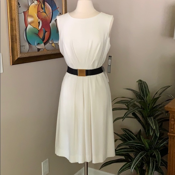Tahari Dresses & Skirts - Very light cream Tahari dress